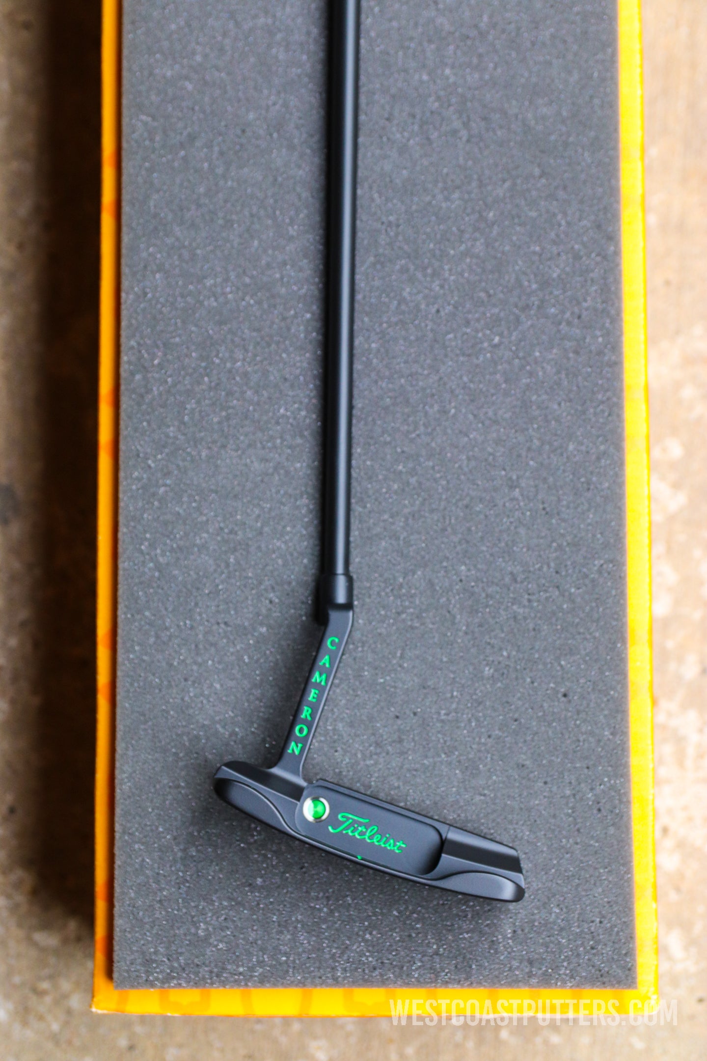 Scotty Cameron | Custom Pro Platinum™ Mid Sur